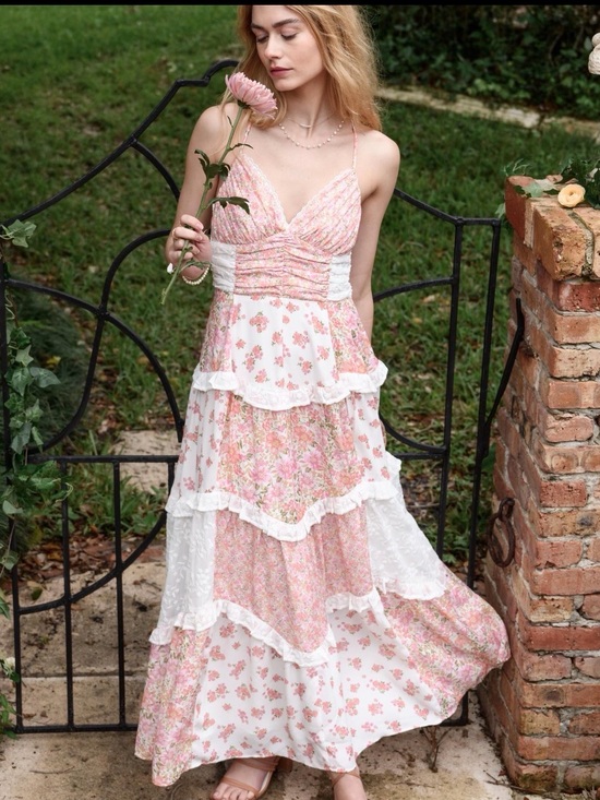 Altar'd State Dresses & Skirts - Altar'd State Pink Floral Tiered Maxi Dress with Spaghetti Straps